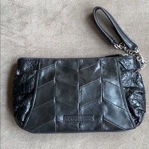 BCBGeneration, Clutch